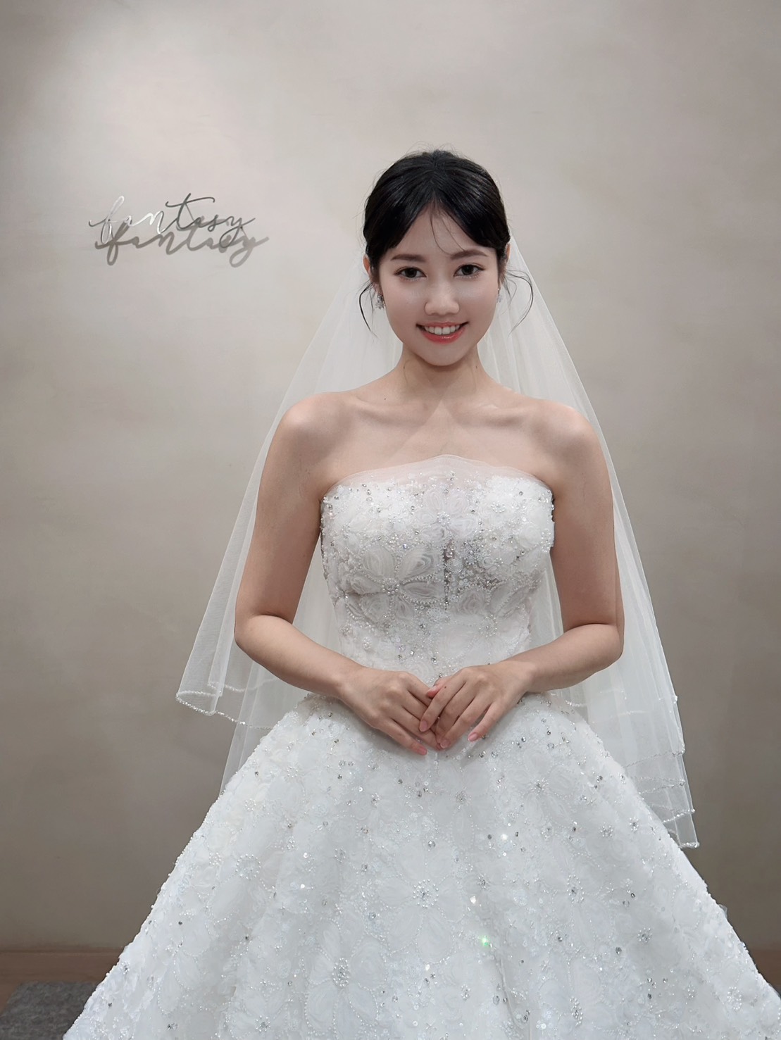 Casablanca品牌白紗