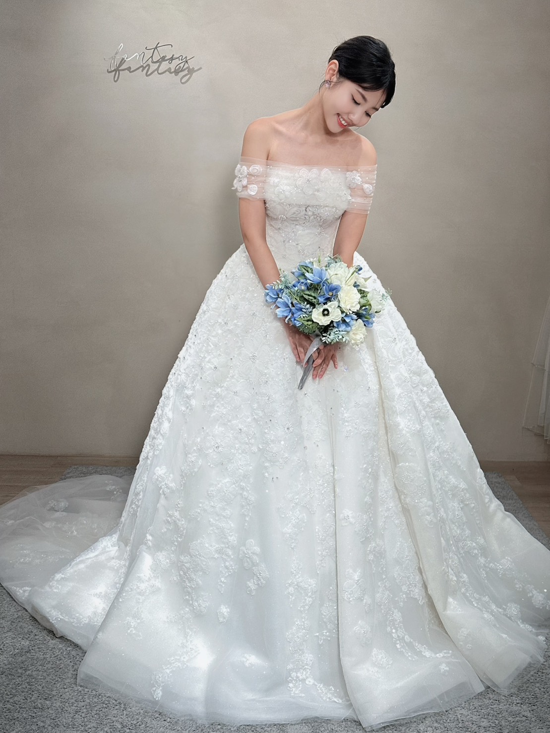 Casablanca品牌白紗